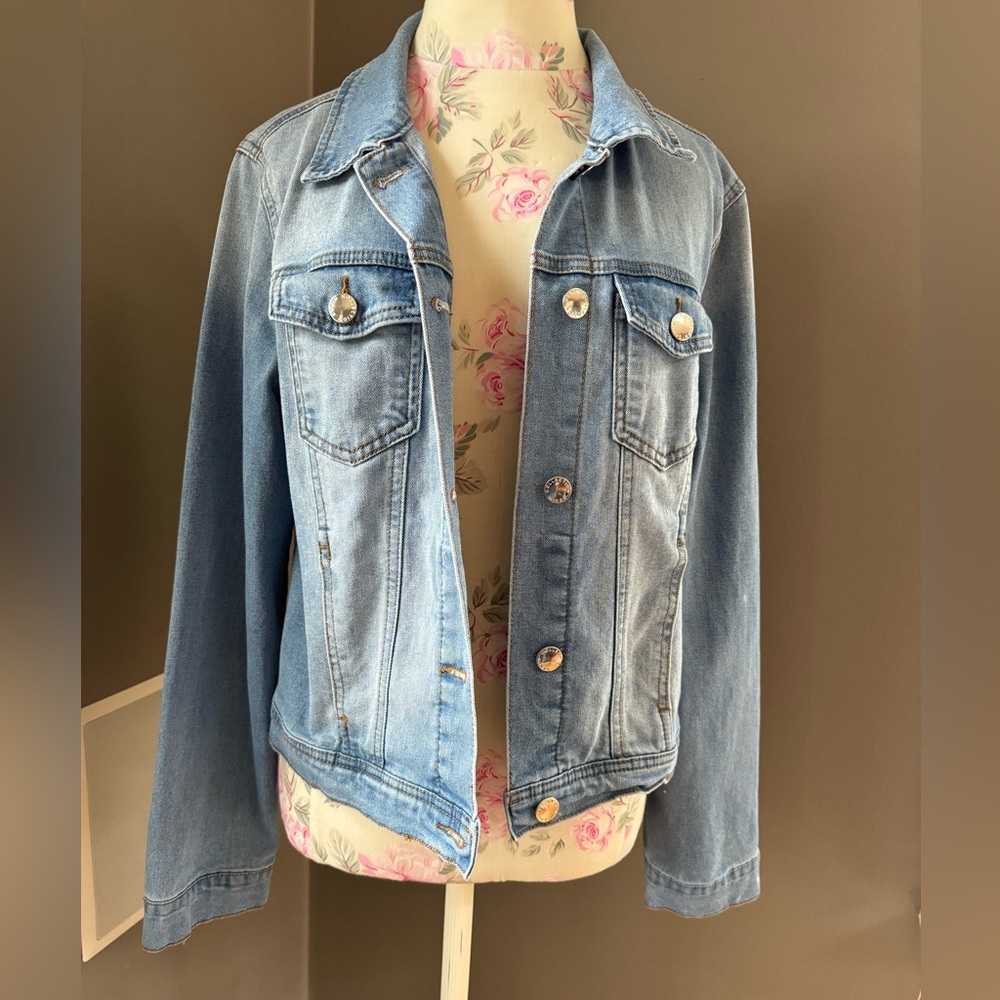 Ci SONO DISTRESSED DENIM JEAN JACKET - SIZE L